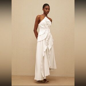 Chic White Ruffled Maxi Dress